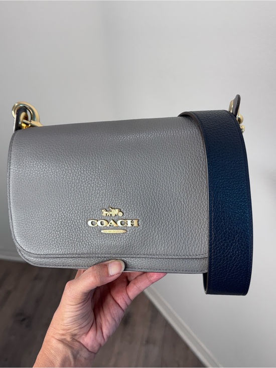Coach Handbags - Coach Small Jes Messenger Like New
